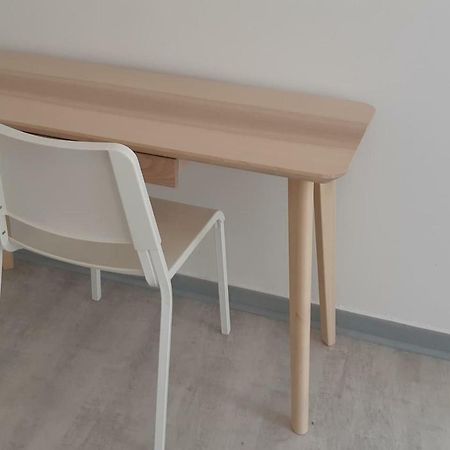 Che Grand F2 Droit Plein Centre Sweet Home Cherbourg-en-Cotentin Exterior photo